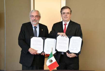 Impulsarán SRE y UNAM apoyo científico y tecnológico a connacionales en el exterior